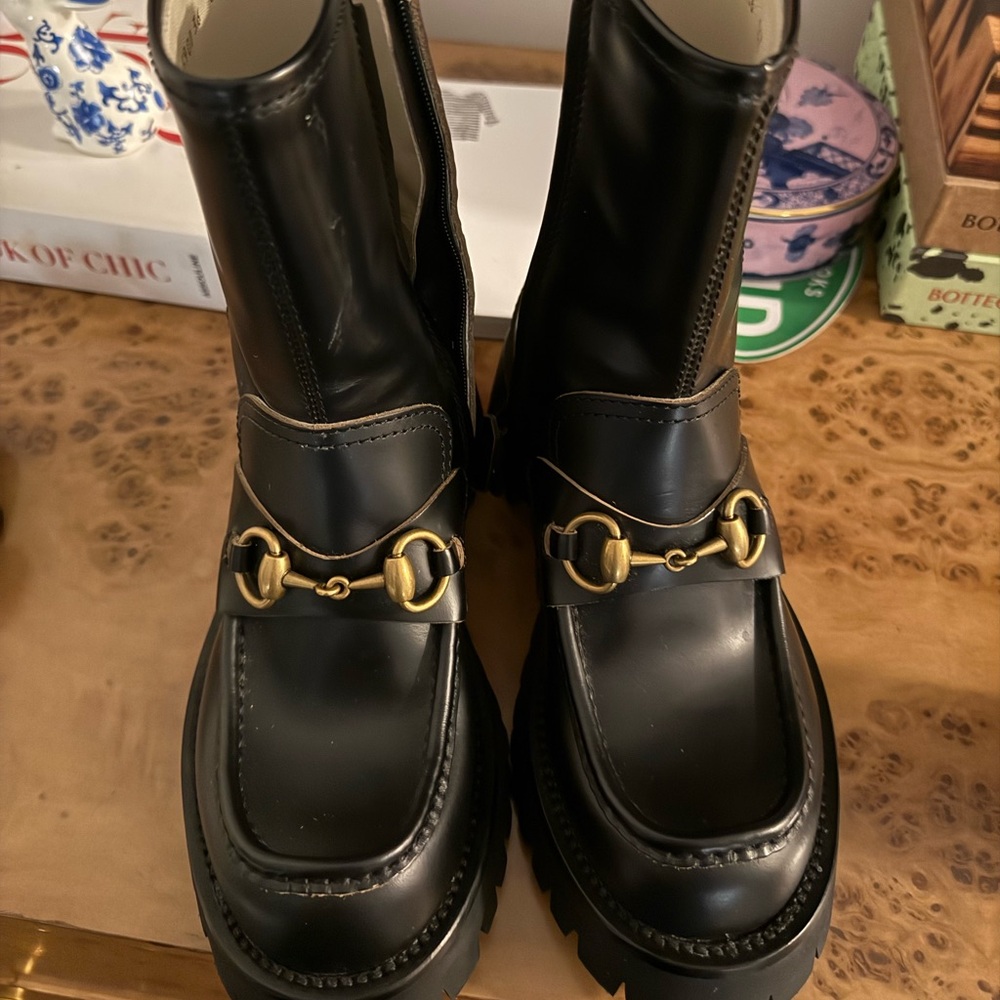Gucci black booties worn once size 36
